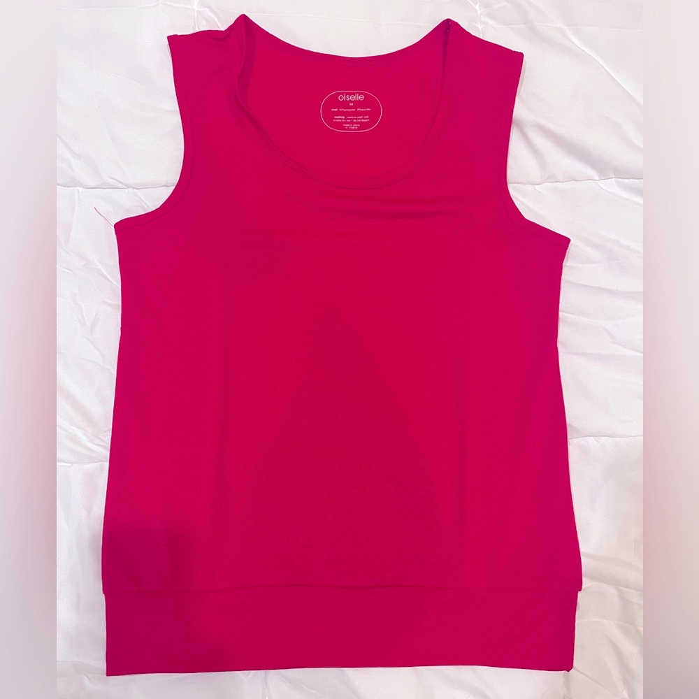 NWOT OIESELLE ATHLETIC TANK